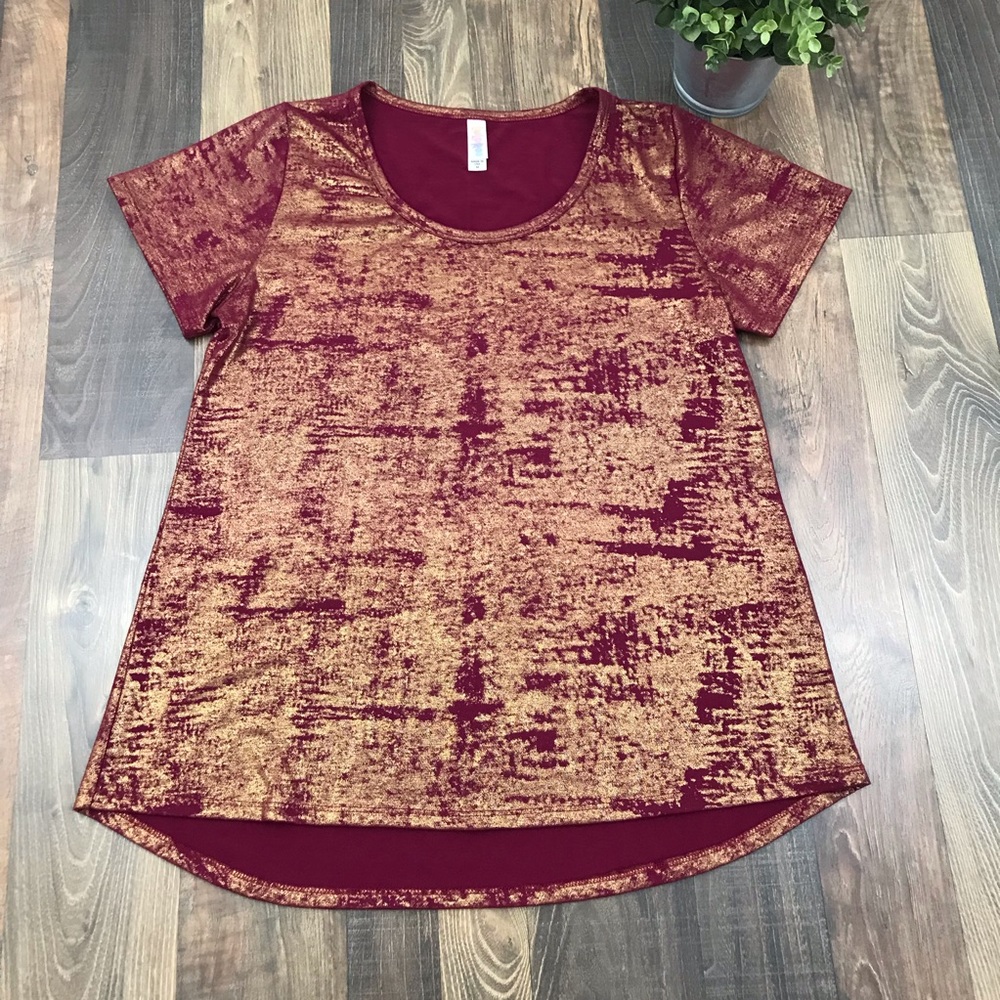 LULAROE CLASSIC TEE